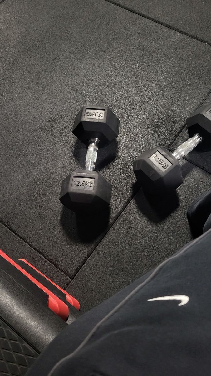 Don't be too hard on yourself! 😊 It's normal to feel unmotivated after a break. Start small, set realistic goals, and remind yourself why you started working out in the first place. Your body and mind will adjust. Take it one step at a time! 💪🏋️‍♂️ Gm Gm