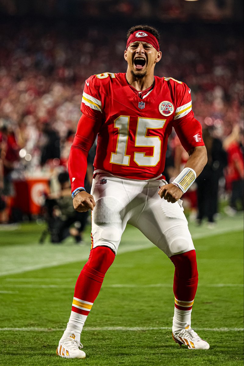 NFLGunlukleri's tweet image. Patrick Mahomes Lions'a karşı hızlı paslarda (2,5 saniyeden az):
🔴 14/15
🔴 147 pas yardası
🔴 2 pas TD
🔴 147.1 pasör reytingi