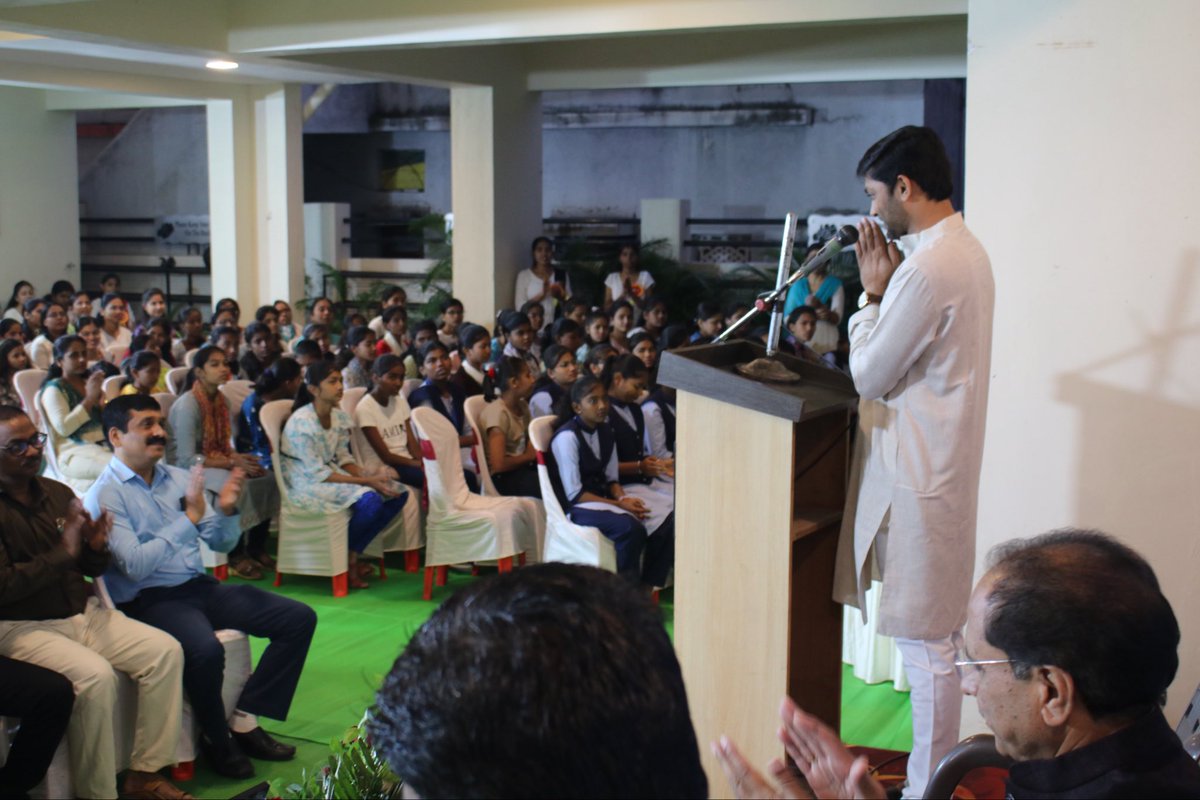 AspireTIHD's tweet photo. Celebrating Changemakers 
Aspire Institute’s Social Diwali 2025 celebrated true humanity, honoring social reformers, empowering girls with scholarships, and supporting those in need with grains, medicines, and books.
Because every act of kindness lights a life
#AspireInstitute https://t.co/v53Q9yJOZN