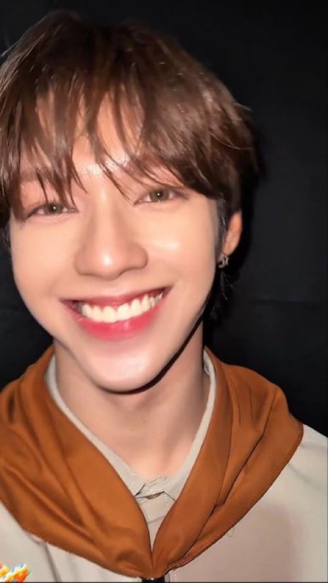 A smile from you both could literally light up the whole room...Don't let others dim your light, babies. Keep shining! 😍😘💕🫶

#STEVEN #JL #스티븐 #제이엘 #아홉 #AHOF #STEJAY