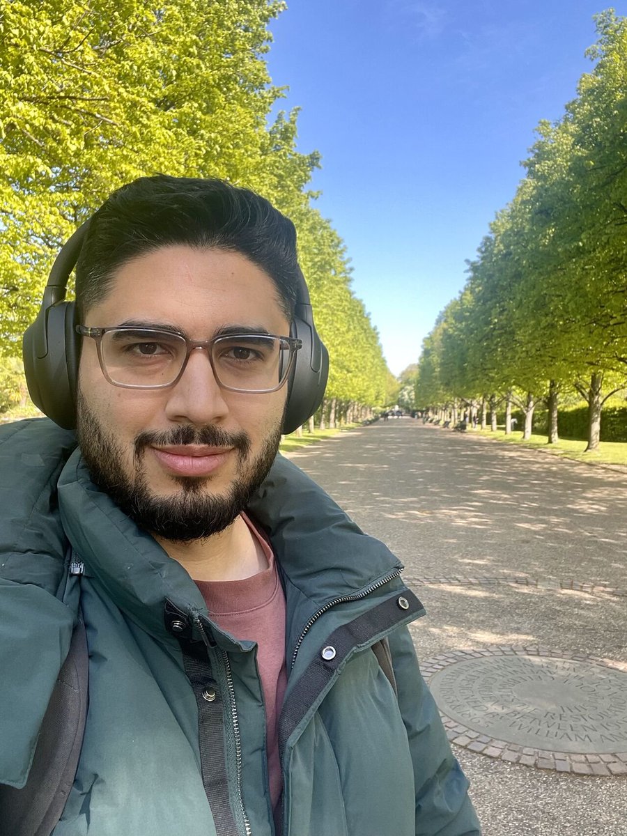 You spend 21 years getting praised for effort.
Then the real world stops caring overnight.
I felt this whiplash when I left university.

I’d been rewarded my whole life for showing my work. For grinding through problems myself. For turning things in on time.

Then I started my