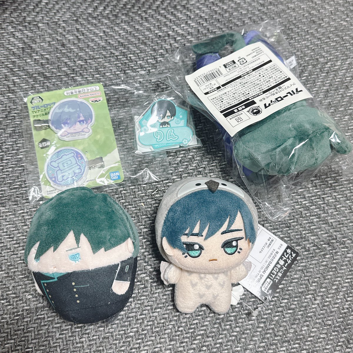 deal_change_atm's tweet image. 블루록 이토시 린 굿즈 판매합니다
- 애니멀 치비 누이 1.8
- 후와코로링 교복 1.5
- 미니캐릭닷코 시리즈 네임 뱃지 1.0
- 아크릴 마에가미 클립 0.8
- 네코 네소베리 누이 2.4
네코 네소베리 누이 제외 전부 개봉전시품 외출 있음
전부 운미 가격 / 다수 구매 우대
일괄 구매시 운포 7.0에 드립니다