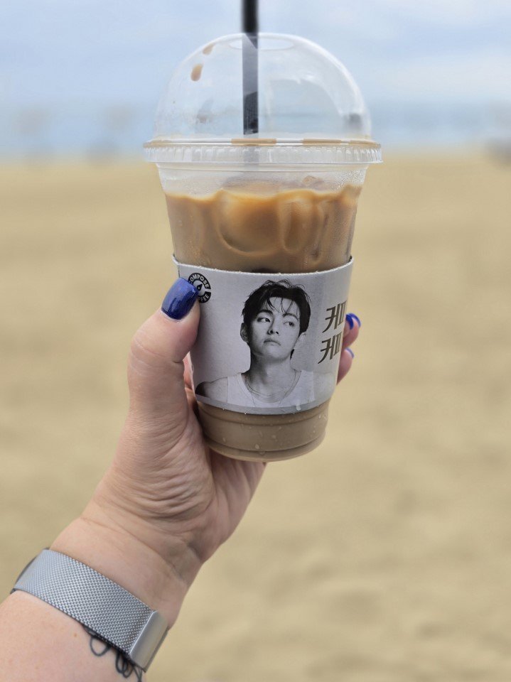 Favourite coffee shops during our visit to Korea (mostly Seoul with some Busan and Suwon).  Even the chain coffee is reasonable, although I only really went in Compose and that was for the cup sleeves 😅