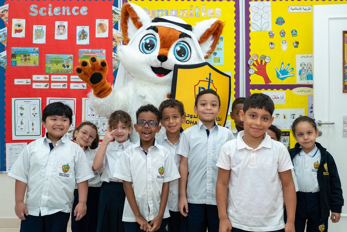 dohaacademy's tweet image. Fares Visits Doha Academy Salwa!
Our beloved mascot spent the day interacting with students, joining classes, and spreading joy! 
A fun-filled day of smiles, laughter, and unforgettable memories. 
#DohaAcademySalwa #FaresTheMascot #LearningWithFun #SchoolSpirit