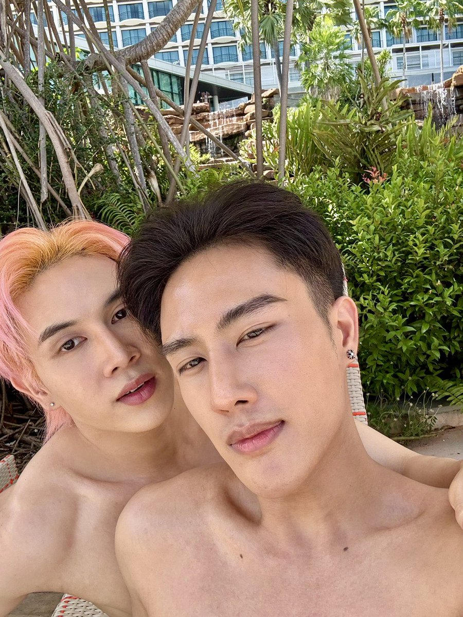 9NAAProduction's tweet image. น้ำในสระใสมากแม่! #พีป้านเป็นเพื่อนสนิทกัน