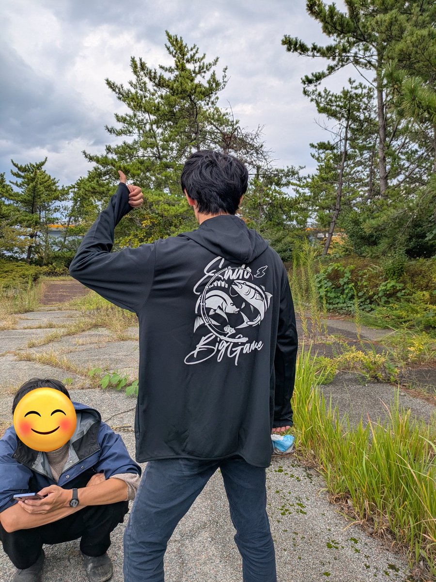 new_river_runs's tweet image. #佐渡ビックゲーム　の報告-
しょうたです。愉快な仲間達(まさと、ホリ、OBのKT)と参戦しました。
地磯、沖磯、加茂湖を巡って奮闘しました。
結果として4人でチヌ3匹、グレ・ベラなど…
沖磯ではヒラマサをかけたものの手前の根で痛恨のラインブレイク😭
また来年挑戦します！

#新潟大学釣り同好会