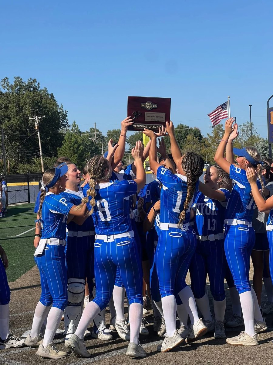 Bailey_Smith23's tweet photo. Regionals have been won, It’s officially State Time! #pryor #GoTigersGo https://t.co/1ETKbsFIQC