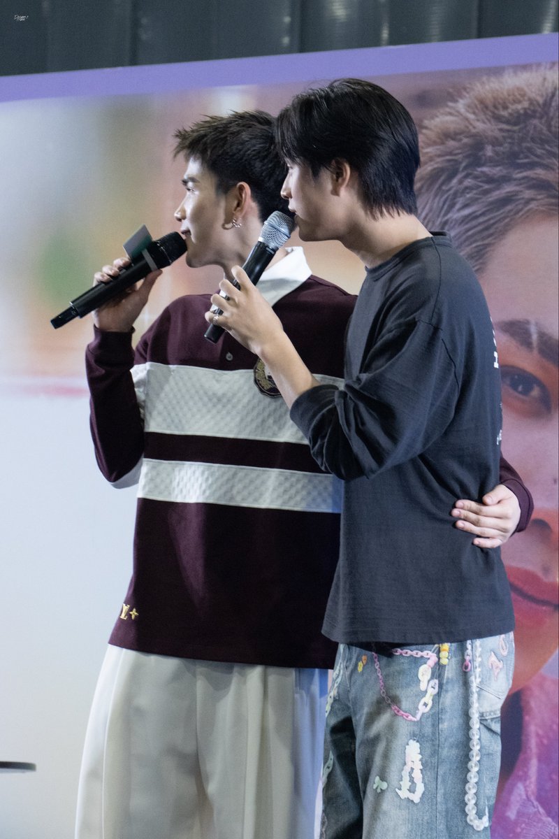 Happy Birthday จากคนสำคัญ🤟🏻💖🎂✨ <a href="/tawattannn/">FOURTH</a> 

HAPPY TWENTY ONE FOURTH
#MagicFOURTHTurns21
#TheMagicofFOURTH21st
#Gemini_NT #เจมีไนน์ <a href="/gemini_ti/">gemini_nt</a>
