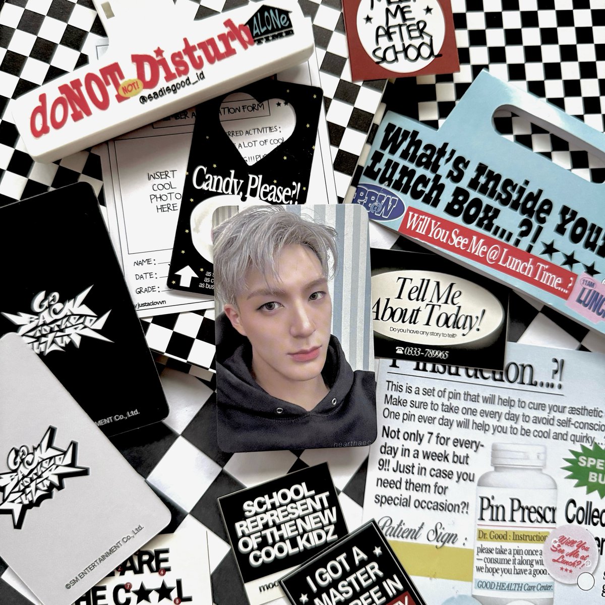 hearthaec's tweet image. ⠀
⠀⠀⠀⠀——— ★ this is not just a photocard, this is lee jeno with undercut silver hair !! ★ ———
⠀