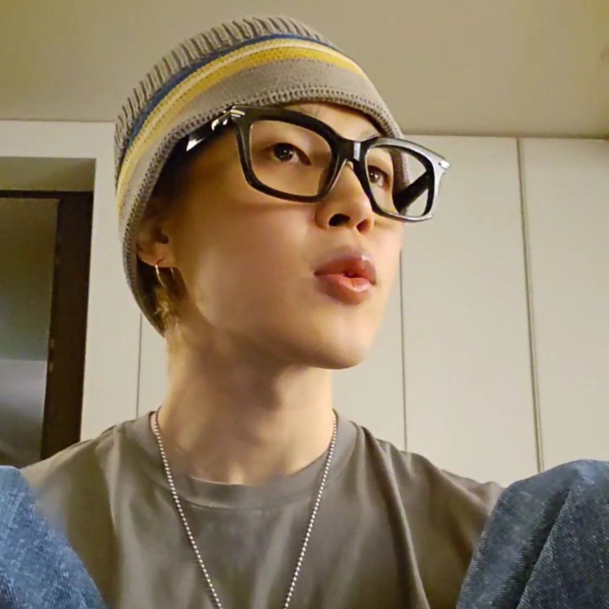 yooniicore's tweet image. THE FACE CARD LAWD