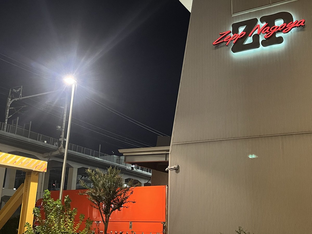 私的神席で、ウツさん堪能❤️
神社巡りで足はぱんぱんですけど、あのキラキラと笑顔と投げ💋💕は反則級🧡
ウツさんの笑顔が目の前✨
ありがとうございました💜