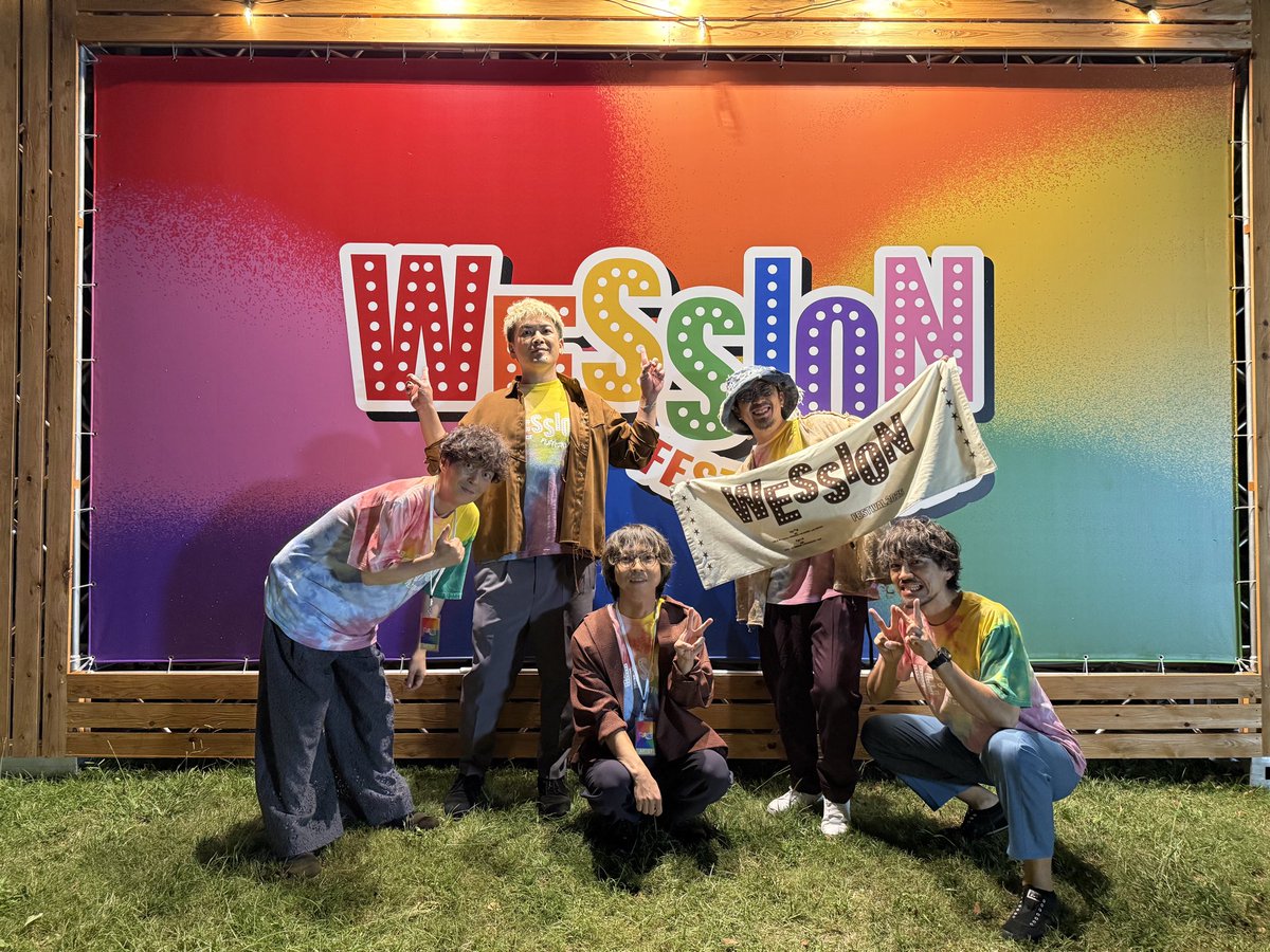 wacci_jp's tweet image. 2025.10.13
WESSION FESTIVAL 2025
-------
 
ご来場頂いた皆さん、
ありがとうございました🎸
 
そして #WEST. の皆さん、
素敵なセッションを
ありがとうございました✨
 
《Set List🎧》
M01 別の人の彼女になったよ
M02 涙腺 w/WEST.
M03 恋だろ w/WEST.
M04 あじわい w/#濵田崇裕 #小瀧望
M05…