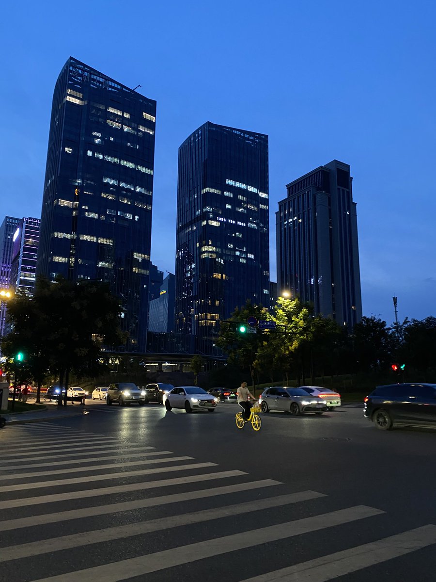 下班了吗或者加班？你们决定吧