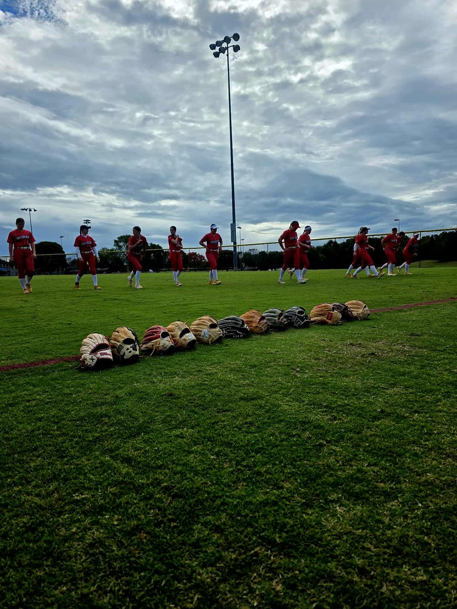 FC_Hooks's tweet image. Another tournament in the books for the FC Athletes, finishing 2-2-1 on the weekend at the PGF Fall-Cashionals!
The bats came alive again this weekend across the board! Strong defensive performances from behind the plate to the outfield! Proud of this group! @Firecrackersinc