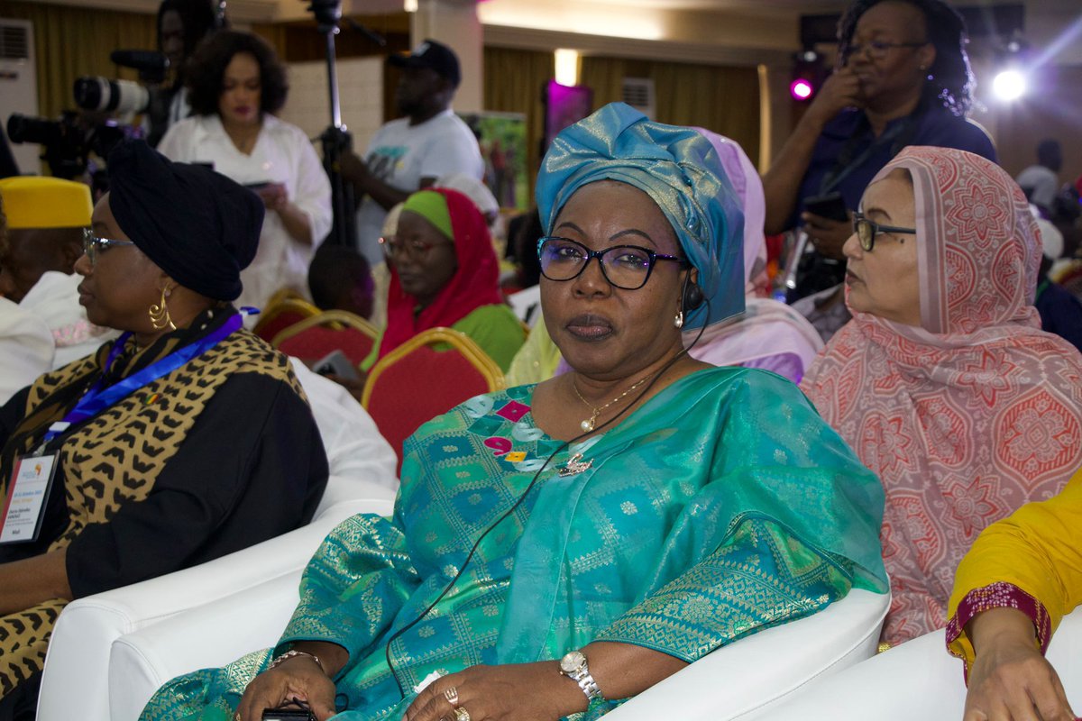 L'avenir s'est écrit à Dakar ! ✍️ Le #SommetDesFillesDakar2025 a prouvé que lorsque les filles du #Niger unissent leurs voix à celles de l'Afrique de l'Ouest et du Centre, rien ne peut les arrêter. Leur détermination est notre inspiration.
<a href="/GillesFagninou/">Gilles Fagninou</a>