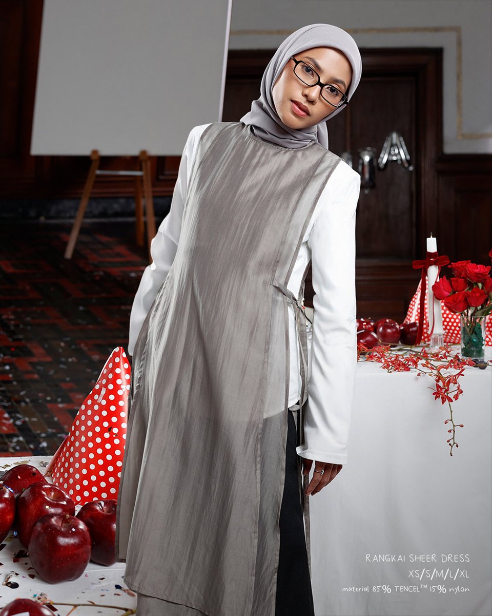 Ijin jump in kakak hehehe 🙏🏻
Udah bisa di checkout di Shopee~
#THENBLANKXFebyPutri