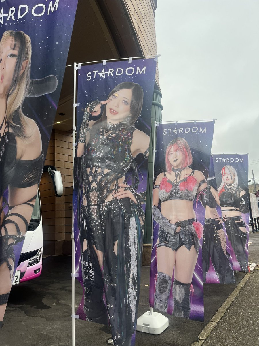 keke0613's tweet photo. 沙弥様が上越来てくれたので、プロレス初観戦！
かわいいしかっこよかった🫶
ランダムアクキーもお迎えできて嬉しい🖤
また行きたい！ https://t.co/f88KSxvKeK