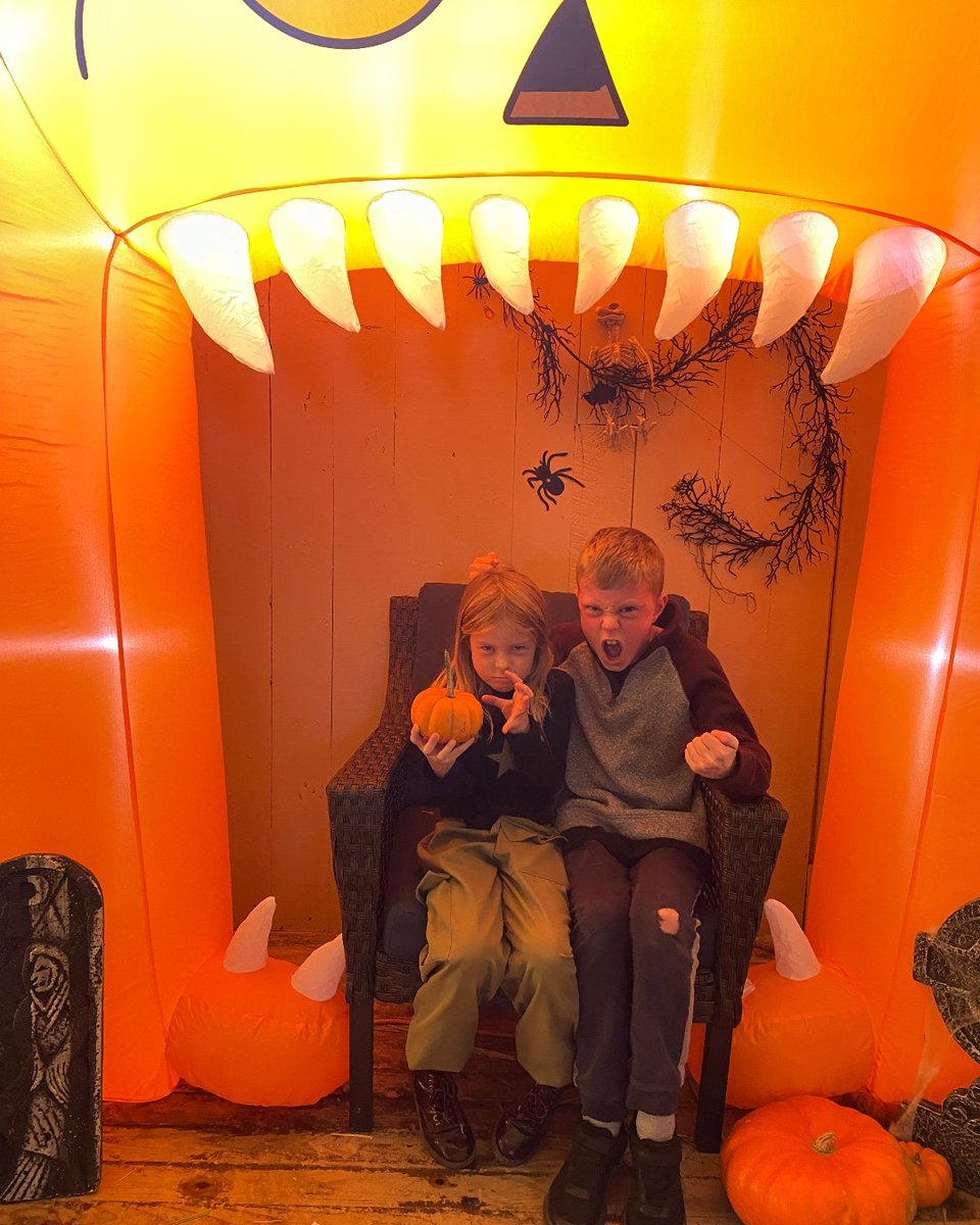 🍂Happy Thanksgiving to those who celebrate! 🍎The museum is open today from 9 – 5 and we will be celebrating with our Amazing Autumn Weekend festivities! 🥧
ow.ly/OXXM50WVNGj
📷 Alissa L.