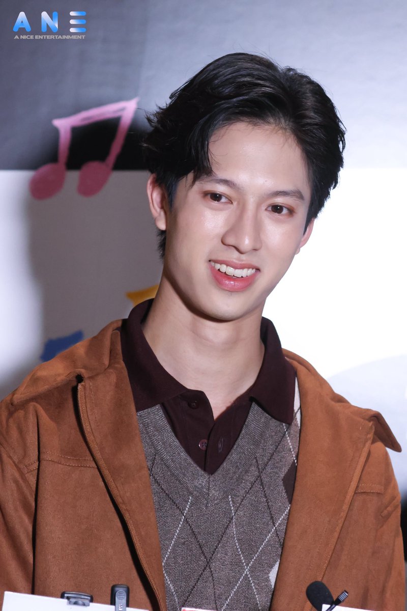 ANiceEnt's tweet image. &quot;มาร์ค ธนัท &quot; สัมภาษณ์สื่อในงาน “ Rearrange Final EP : Dream Come True ” 
 Rearrange Final EP
#RearrangeEP10
#RearrangeTheSeries
#ขอฟังอีกครั้งเพลงรักของเธอ
#FRTentertainment 
#MarcThanat #MarcFlute