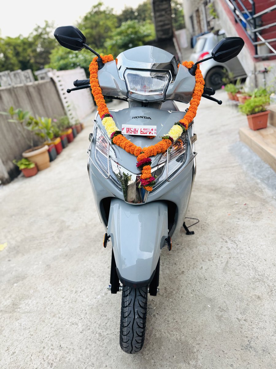 janhxwhy's tweet image. My happiness has wheels now 🧿💛