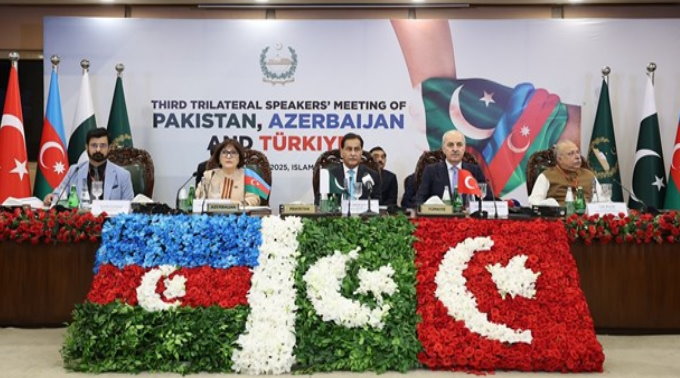 TBMM Başkanı Kurtulmuş, "Azerbaycan, Pakistan ve Türkiye Parlamento Başkanları İcra Toplantısı"na katıldı.