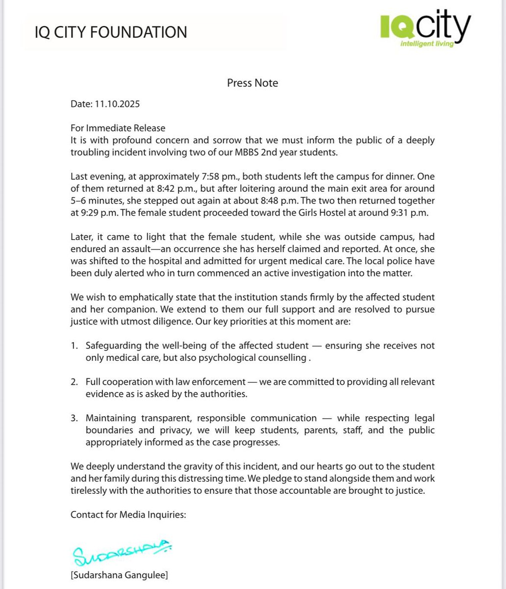 PadmajaJoshi's tweet image. Statement by Durgapur gangrape survivor’s college sets the record straight. 
The lady left her college at 7:58 and was finally back inside her hostel at 9:31 pm. 

It’s sad it had to come to this; but at least the unnecessary detail of whether she was out at 12:30 am or not,…