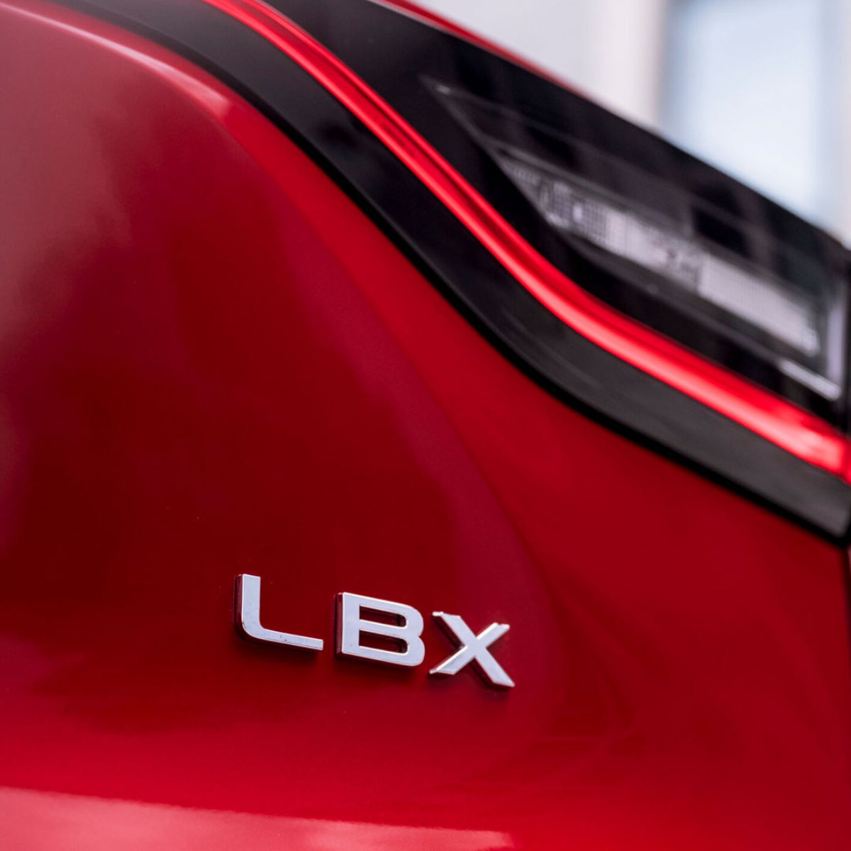 LexusSpain's tweet photo. La experiencia del lujo multisensorial, de la mano de LBX. https://t.co/ruxgeenmKK #Lexus #LexusLBX #LexusLifestyle #ExperienceAmazing #InMyLBX https://t.co/YiHZfpTcyV