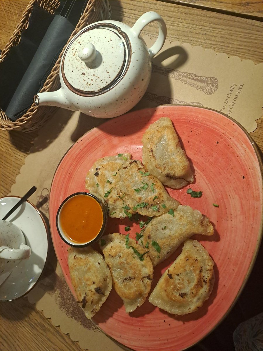 Thx to our hosts from the College of Eastern Europe in Wroclaw (KEW) for the last workshop of our prog about 🇪🇺’s #security. Moderation by L. Vaičiūnas, J. Kociszewski &amp; <a href="/DGleichgewicht/">Daniel Gleichgewicht</a>. Insights from <a href="/DrOmarAshour/">Omar Ashour</a>, <a href="/STatikyan/">Sossi Tatikyan</a>, Bo-jiun Jing, T. Marino, T. Coriajaci &amp; J. Sattler