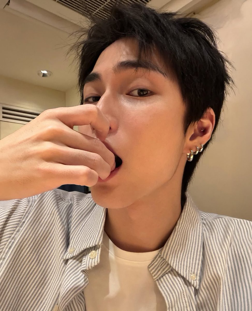 xx__archive's tweet image. 251013 | xnghan instagram update