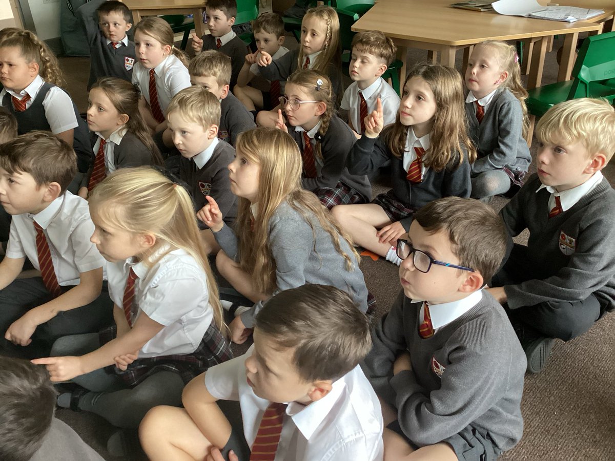 MapleTree_GSP's tweet image. In our Mindfulness session today, we did some ‘Figure of 8’ breathing to help us focus and concentrate this afternoon.
#greatsankeypshe
