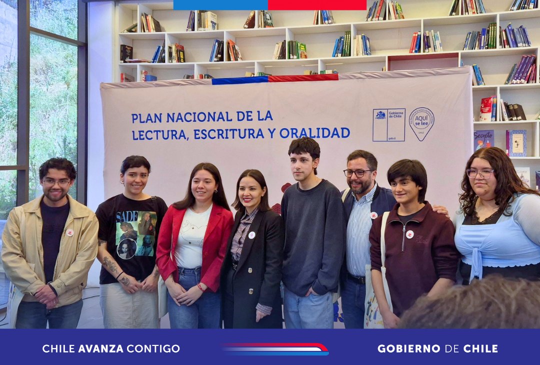 Este sábado acompañamos a <a href="/culturas_cl/">Ministerio de las Culturas</a>  en el lanzamiento del nuevo Plan Nacional de la Lectura, Escritura y Oralidad en la Biblioteca Municipal de Pudahuel. Una política de Estado para hacer de Chile un país de personas lectoras. 📚
Conoce más en plandelectura.cultura.gob.cl 🖇️