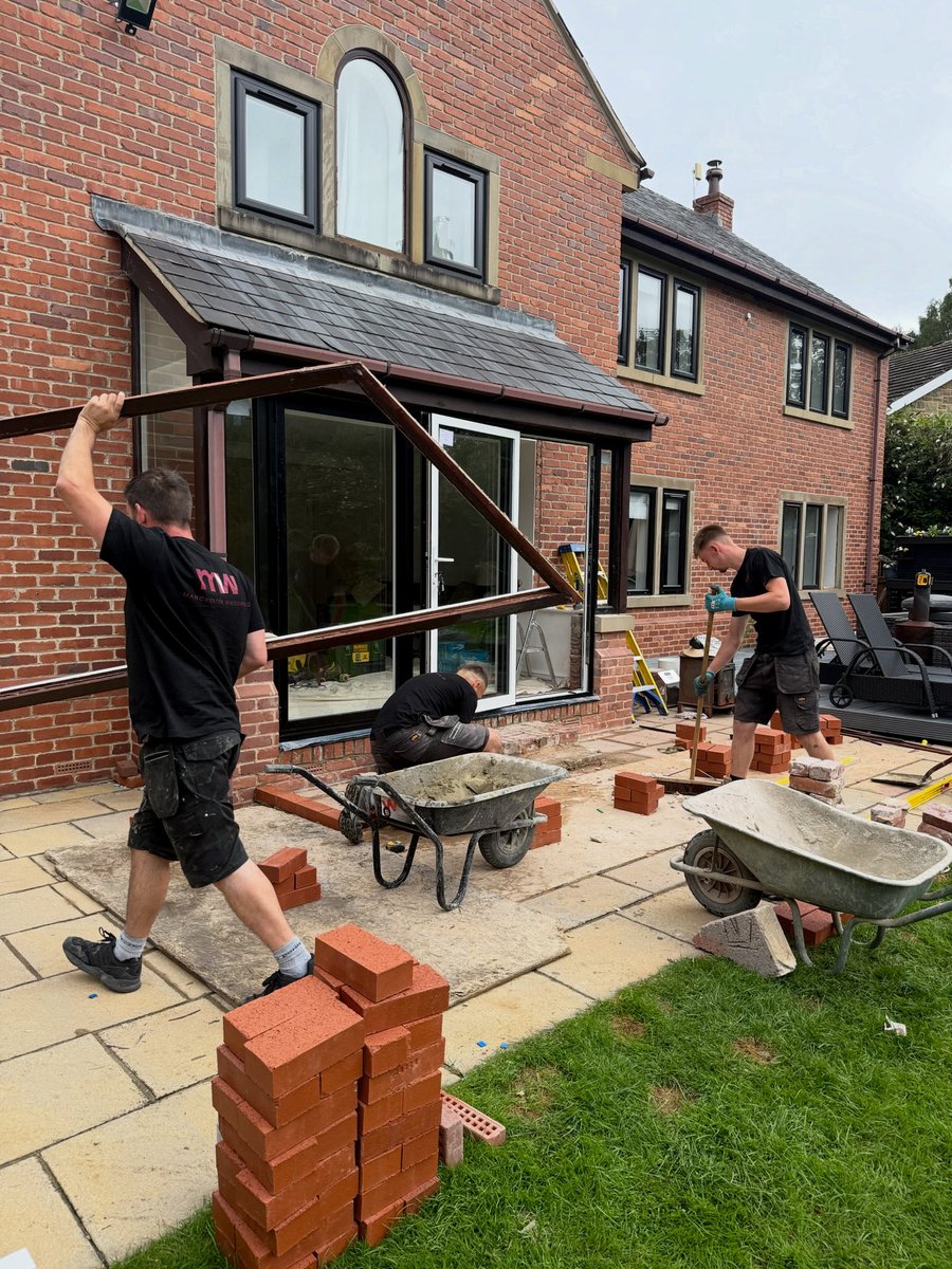 mcrwindows's tweet image. The team behind the finish 👷‍♂️🪟

Real people, real craftsmanship.

Free quote → manchesterwindowsltd.co.uk

#ManchesterWindows #OurTeam #Craftsmanship #WindowFitters #GlazingExperts #AttentionToDetail #WindowsAndDoors #UPVC #Aluminium #HomeImprovement #Renovation #UKHomes