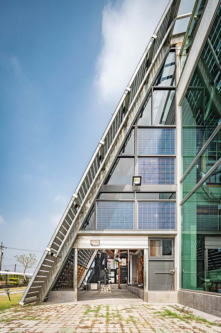 One of the A' Design Awards' most forward-thinking categories, does your work fit into 'Sustainable Products and Green Design'..? we-heart.com/2025/10/13/a-s…