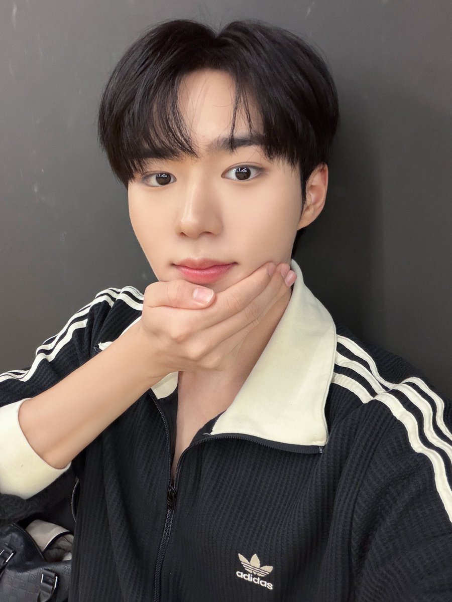 ggma_1120js's tweet image. 아궁빵 좋아하시나보네…