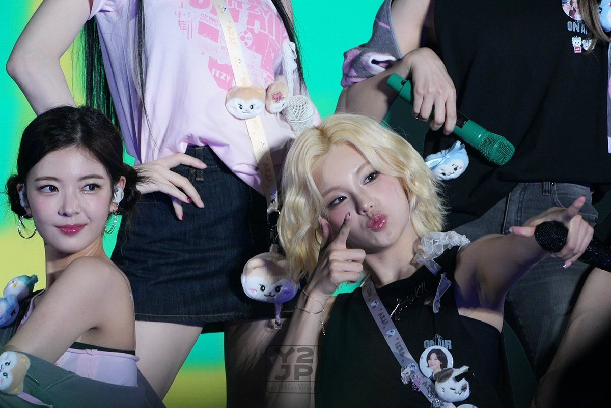 251013
ITZY 4th Fan Meeting Tokyo

<a href="/ITZYofficial/">ITZY</a>
#있지 #ITZY #예지 #YEJI #옞덩봤덩
#있지믿지날자 
#ITZYMIDZYLETSFLY
#ITZY_ONAIR