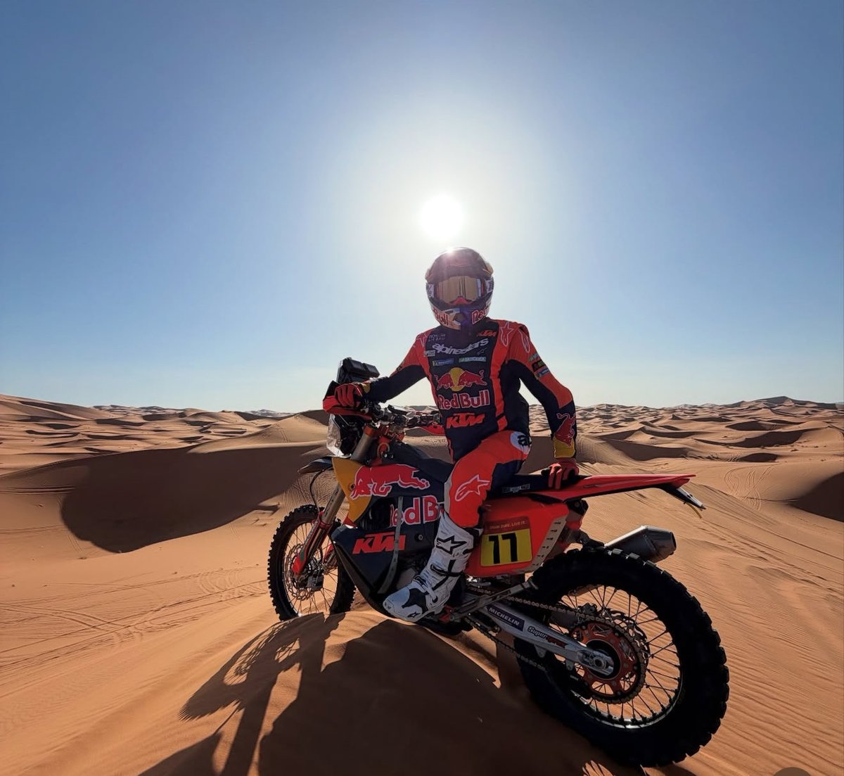 Queremos llevar tranquilidad a todos los que nos escriben y se preocupan por Luciano.

Durante la etapa de hoy del Rally de Marruecos, <a href="/OfficialWRC/">FIA World Rally Championship</a> , <a href="/LBenavides77/">Luciano Benavides</a> sufrió una caída en el Km 219 y fue asistido de inmediato por el equipo médico. Se encuentra fuera de peligro,