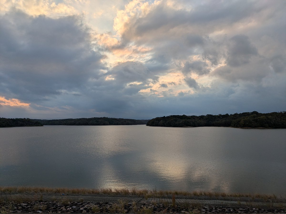 sambaquiz's tweet image. 狭山湖と多摩湖に行ってきた