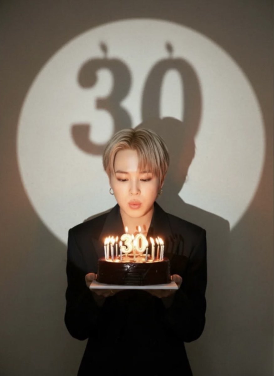 CourtasiaSade's tweet image. #parkjimin #bts #armyforever #parkjiminbirthday 💜💜💜💜💜💜
