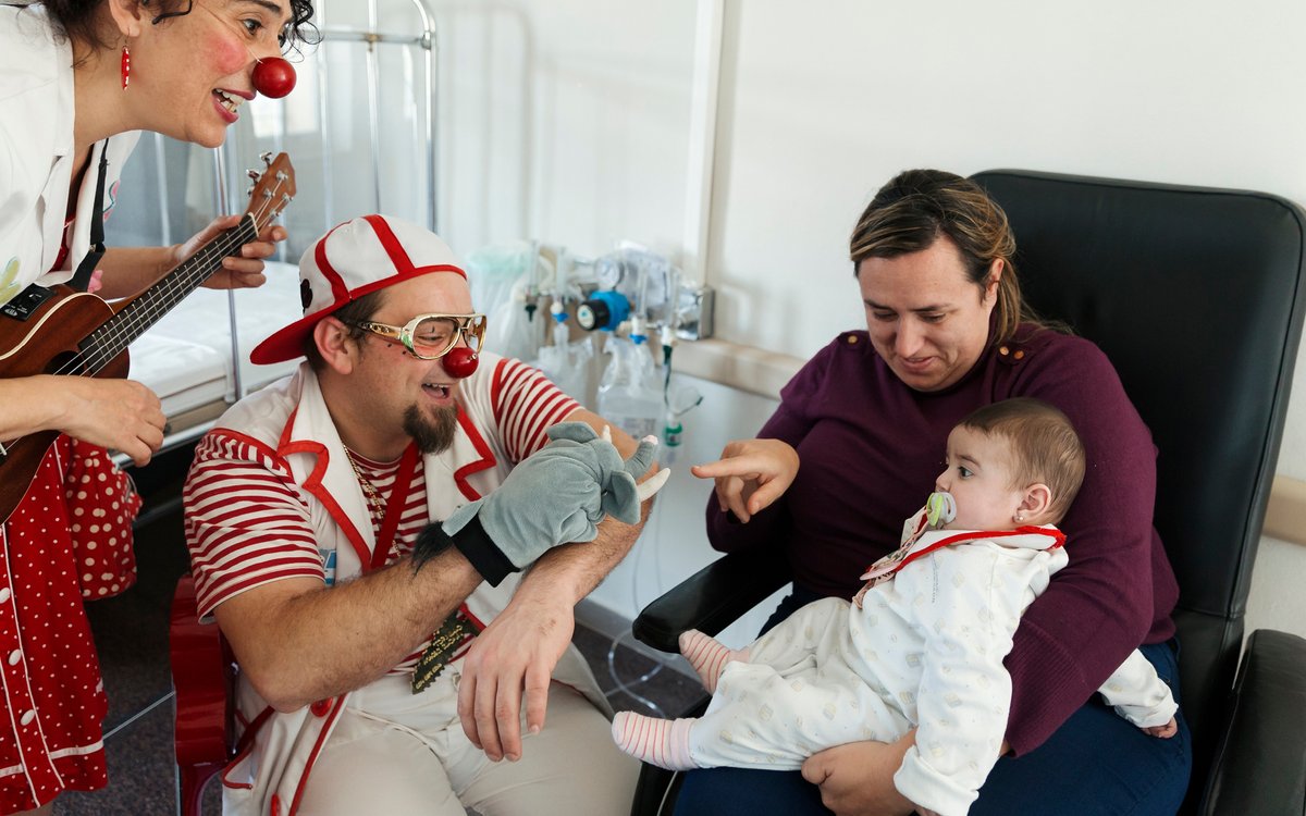 La Conselleria de Educación, Cultura, Universidades y Empleo <a href="/GVAcultura/">GVA Cultura</a> apoya la labor de @Payasospital a través de una subvención directa de 50 mil euros, destinada a nuestras intervenciones artísticas en los centros hospitalarios públicos de la Comunitat Valenciana.