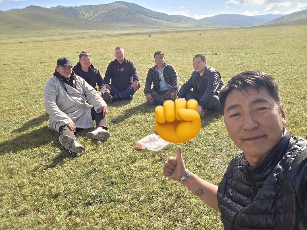 Sh_Batdorj19's tweet photo. Эр хүмүүсийн жаргал эзгүй хээр гэдэг биздээ https://t.co/II6YbLpHpO