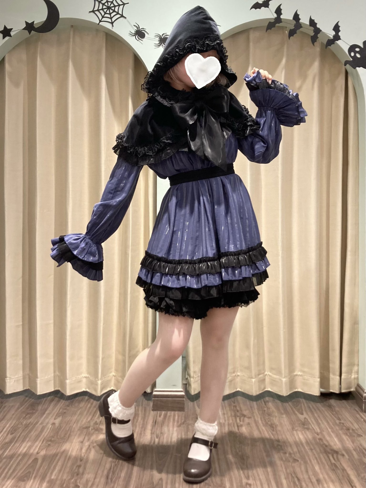 リリィ・リドル　ケープ 黒 試着のみ　星箱Works リリィ・リドル ケープ 黒 試着のみ 星箱Works リリィ・リドル
