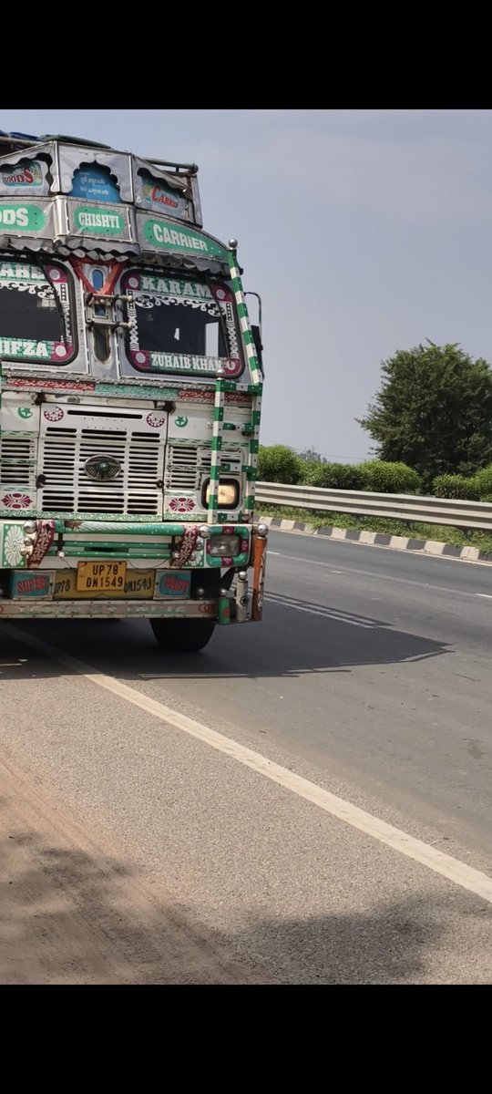 RahulAnand93179's tweet photo. @Uppolice @dgpup @auraiyapolice @igrangekanpur @uptrafficpolice @112UttarPradesh @myogiadityanath @CMOfficeUP महोदय एक्सीडेंट की वजह उल्टी साइड से वाहनों का आवागमन है UP78DN1549 इनका उचित चालान करने की कृपा करें राहट का पुरवा के सामने का मामला है https://t.co/0bckX9IgCg