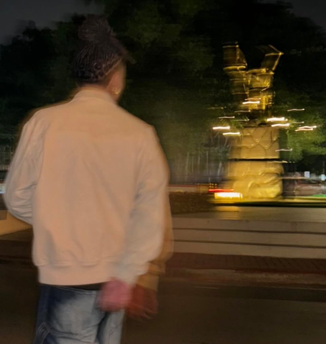 LATE NIGHT RUN by the one and only <a href="/modiggity00/">MO</a> on Soundcloud!!

Halos di na ako makapagsalita this is a hit. Petition to let Mo Mitchell release a single/solo album! 😭🔥

on.soundcloud.com/M2FwYcleGTmyAz…

#ALAMAT_MO #MOnDos #ALAMAT