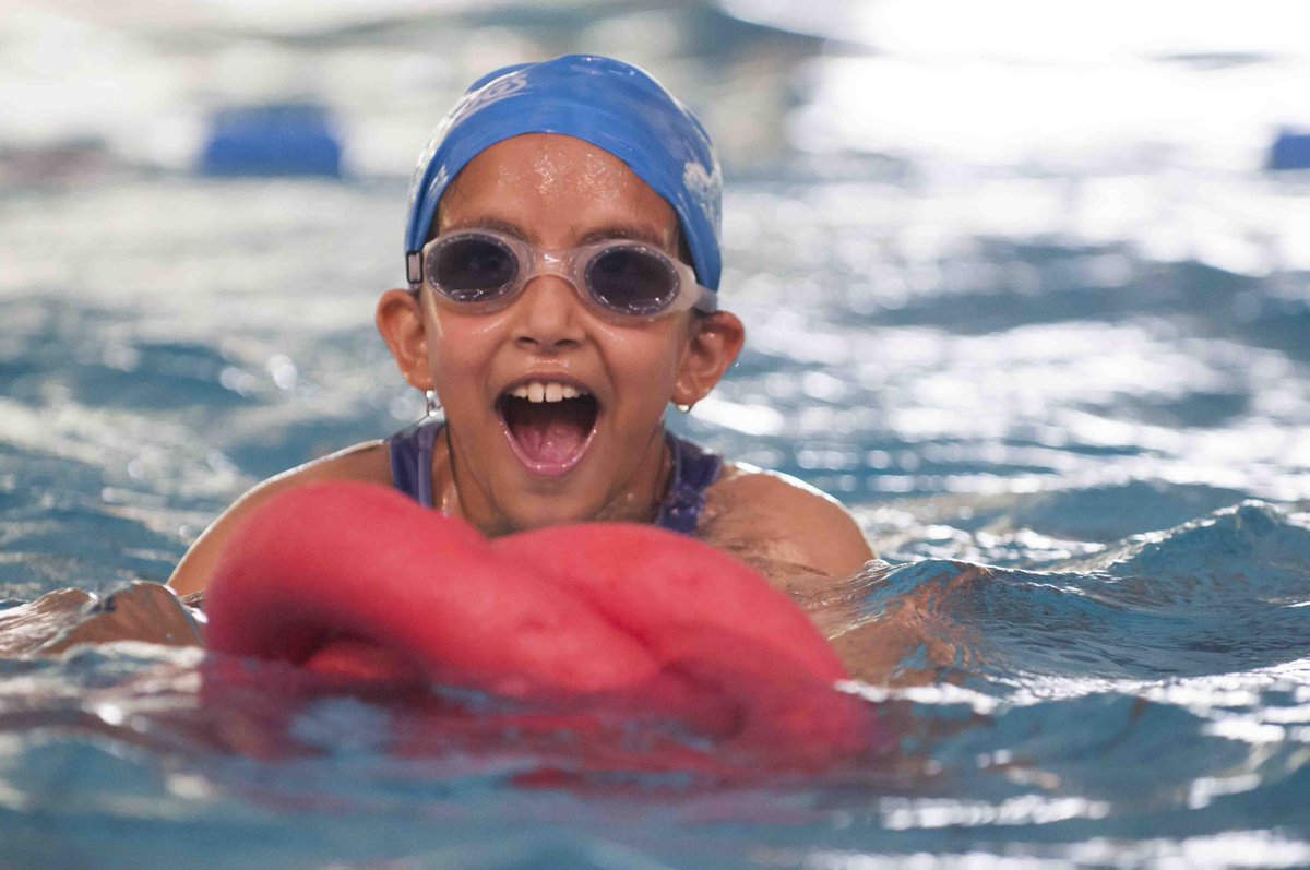 surviveandsave's tweet image. Book now for our holiday swimming classes at @StHelensSchool, Northwood, starting Monday 27 Oct.

Suitable for children age 4+; non-swimmers to 25m on all strokes

More information and bookings - bit.ly/oct-swimming

#learntoswim #swimminglessons #SEQualifications #Northwood