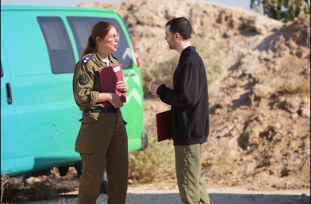 visegrad24's tweet image. BREAKING:
Guy Balboa-Dalal is back in safe hands with the IDF after 2 years as a Hamas hostage