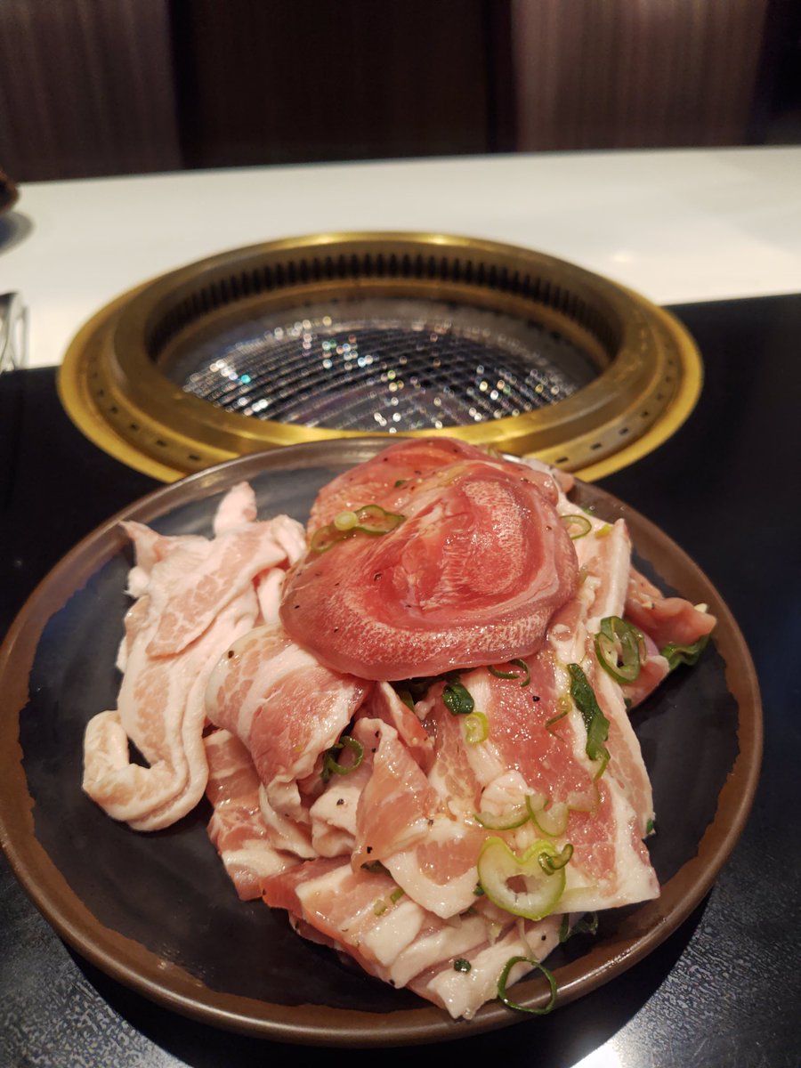 exit0811's tweet image. 晩メシー🙌