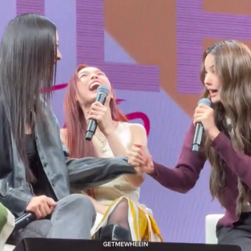 Namtan: janji abis ini selesai kita masih temenan ya?
Milk: iyaa
Film ketawa dan Love sampe ngakak🤣

MILKLOVE GR ERA STARTS

#GirlRulesSeries