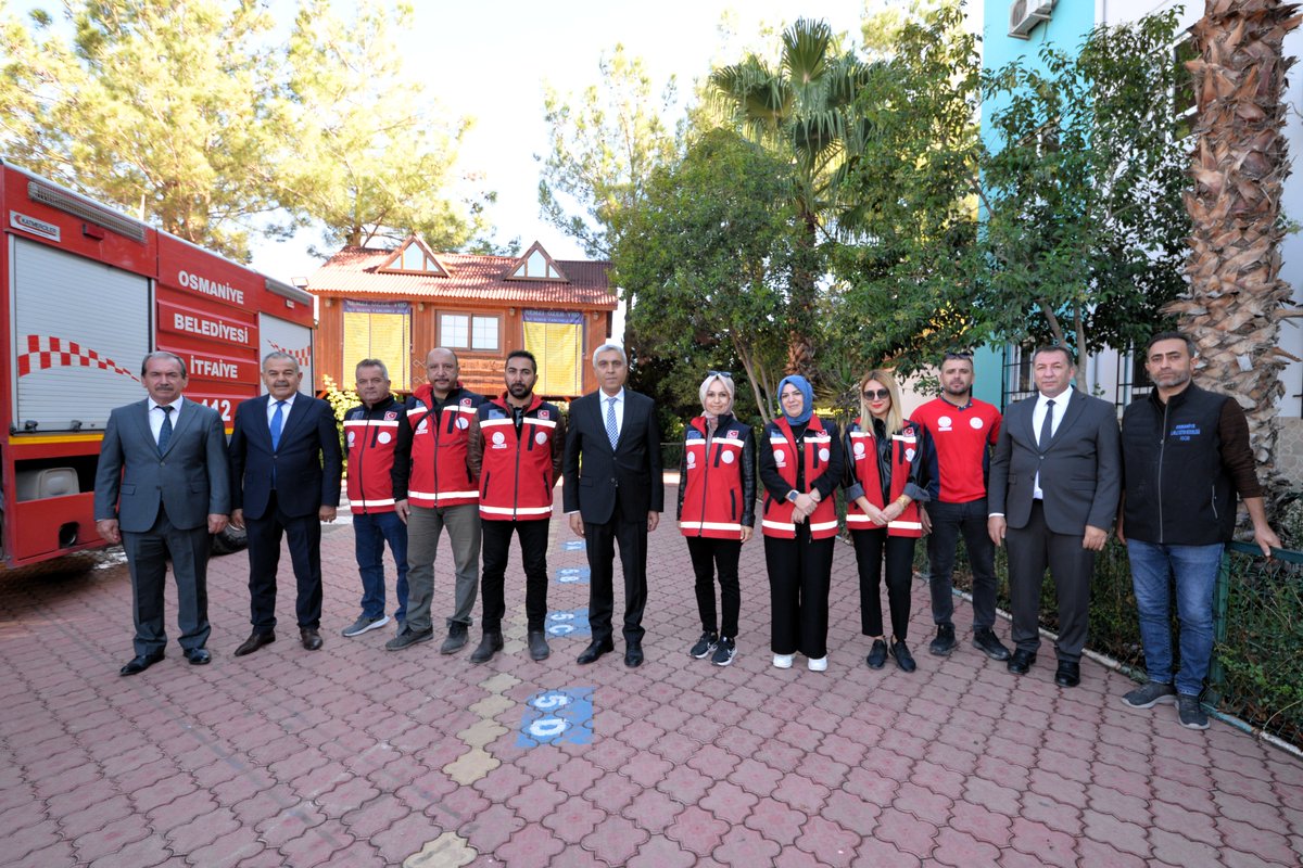 Osmaniye İl Millî Eğitim Müdürlüğü (@osmaniyeilmem) on Twitter photo 📍Remzi Özer Yatılı Bölge Ortaokulu
İl Milli Eğitim Müdürümüz Aydın ALBAK, Remzi Özer Yatılı Bölge Ortaokulunda gerçekleştirilen tahliye tatbikatına katıldı.
13 Ekim Uluslararası Afet Risklerinin Azaltılması Günü vesilesiyle tüm okullarımızda eş zamanlı olarak tahliye tatbikatı 📍Remzi Özer Yatılı Bölge Ortaokulu
İl Milli Eğitim Müdürümüz Aydın ALBAK, Remzi Özer Yatılı Bölge Ortaokulunda gerçekleştirilen tahliye tatbikatına katıldı.
13 Ekim Uluslararası Afet Risklerinin Azaltılması Günü vesilesiyle tüm okullarımızda eş zamanlı olarak tahliye tatbikatı
