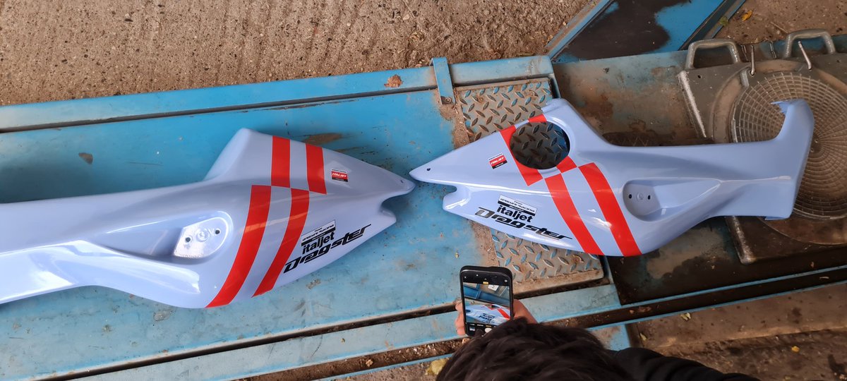 Italjet Dragster 180 Gresini racing replica loading