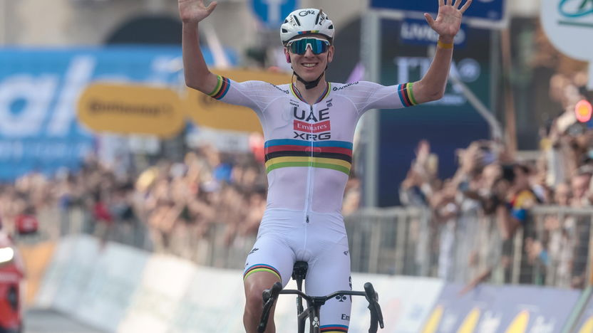 laflammerouge16's tweet image. Gazzetta reveals Pogacar’s contract bonuses: €1M for TDF, €500K for Giro/Vuelta, €250K for Worlds. He earned €1.75M in bonuses in 2024 and €1.25M in 2025 — on top of his €8M yearly salary.